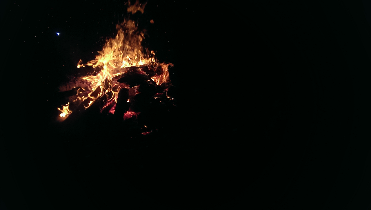 最新驚悚鬼故事，深夜驚魂之夜