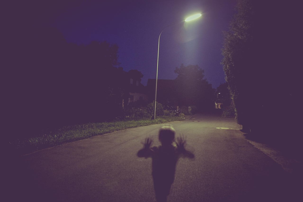 群尸玩過界電影，超越生死界限的瘋狂冒險之旅