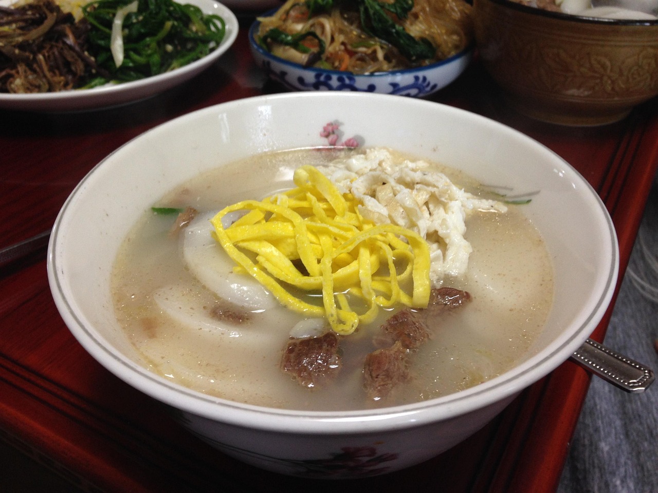 美食與競(jìng)技的交融，比賽中的熱菜盛宴
