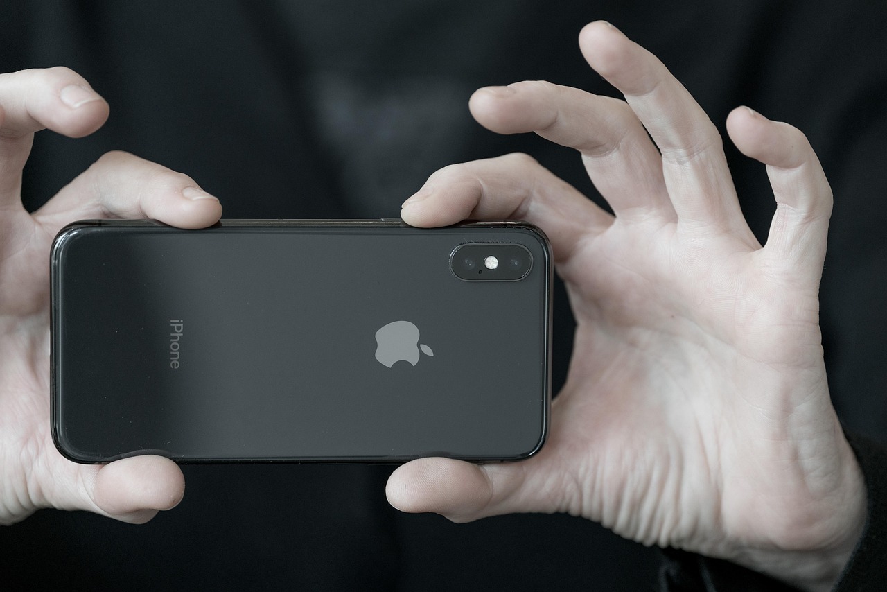 iPhone X最新售價揭秘，市場走勢與消費(fèi)者反應(yīng)分析
